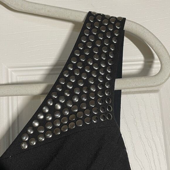 GUESS Jet Black Studded One Shoulder Pant Romper Jumpsuit Women’s Size 12 - Picture 8 of 16